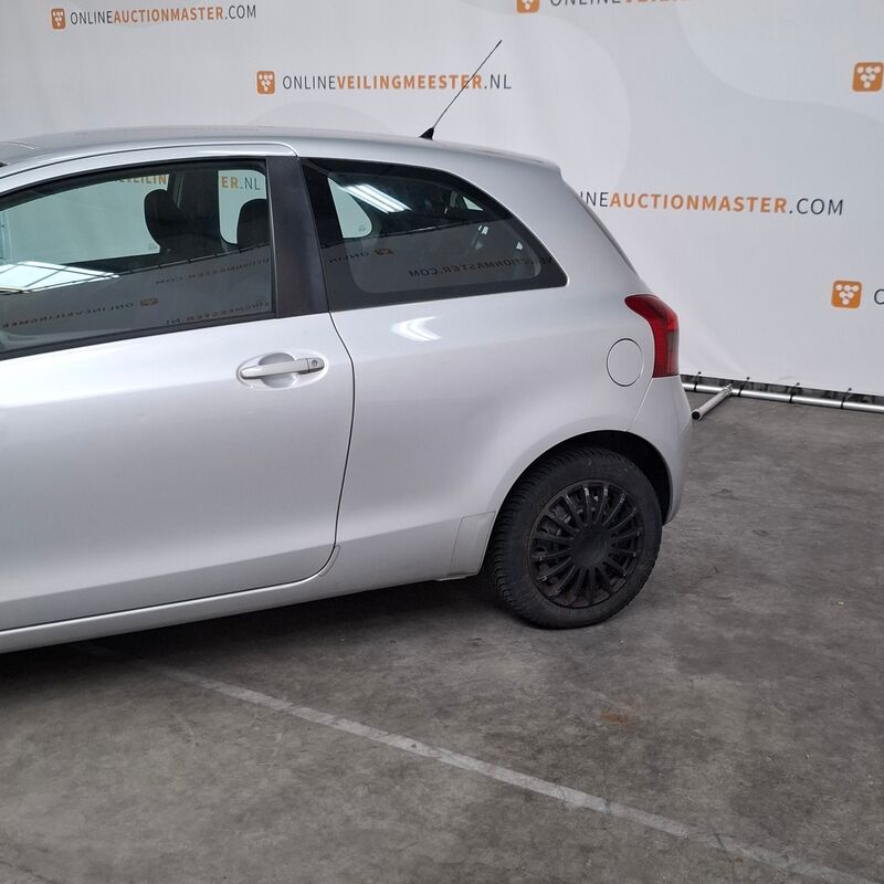 Personenauto, Toyota, Yaris, 1.3 VVTi Terra, 2008 – foto 8 – kavel bij Domeinen Roerende Zaken, Soesterberg