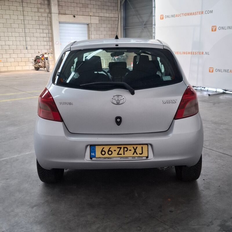 Personenauto, Toyota, Yaris, 1.3 VVTi Terra, 2008 – foto 6 – kavel bij Domeinen Roerende Zaken, Soesterberg