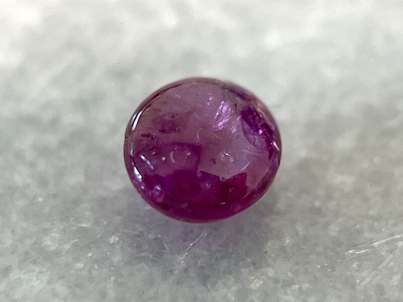 Robijn - 1.49 carat natuurlijke cabochon robijn