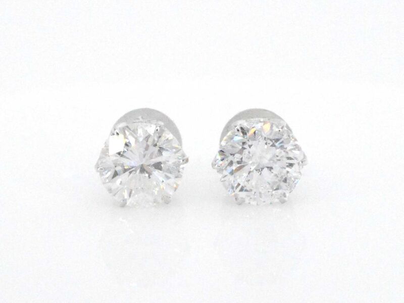 Witgouden solitaire oorbellen met diamanten 2.09 carat – foto 6 – kavel bij Onlineveilingmeester