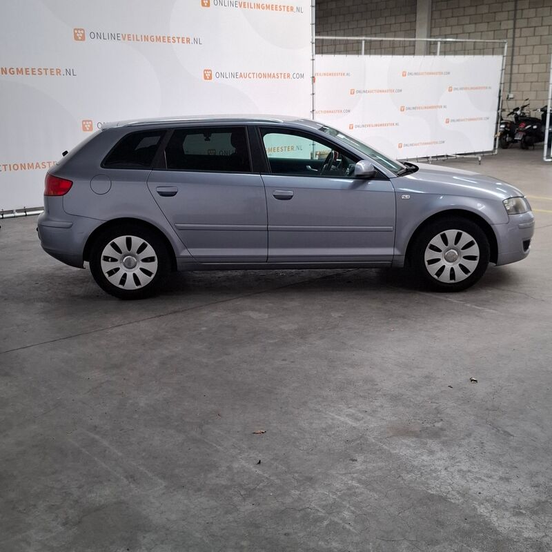 Personenauto, Audi, A3 Sportback, 2.0 FSI Attraction, 2006 – foto 3 – kavel bij Domeinen Roerende Zaken, Soesterberg