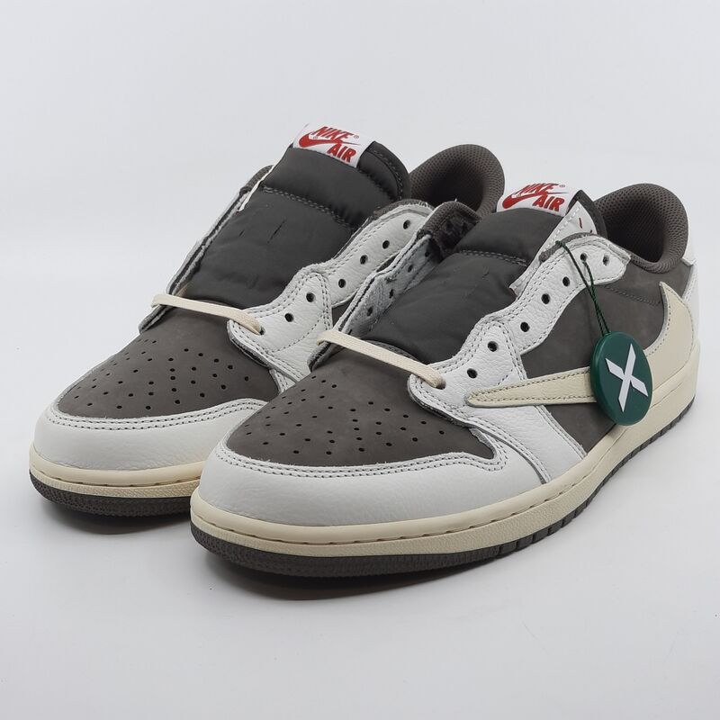 Paar schoenen, maat 44, Nike, Air Jordan DM7866-162