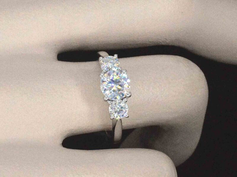 Witgouden trinity ring met 1.50 carat briljanten – foto 6 – kavel bij Onlineveilingmeester