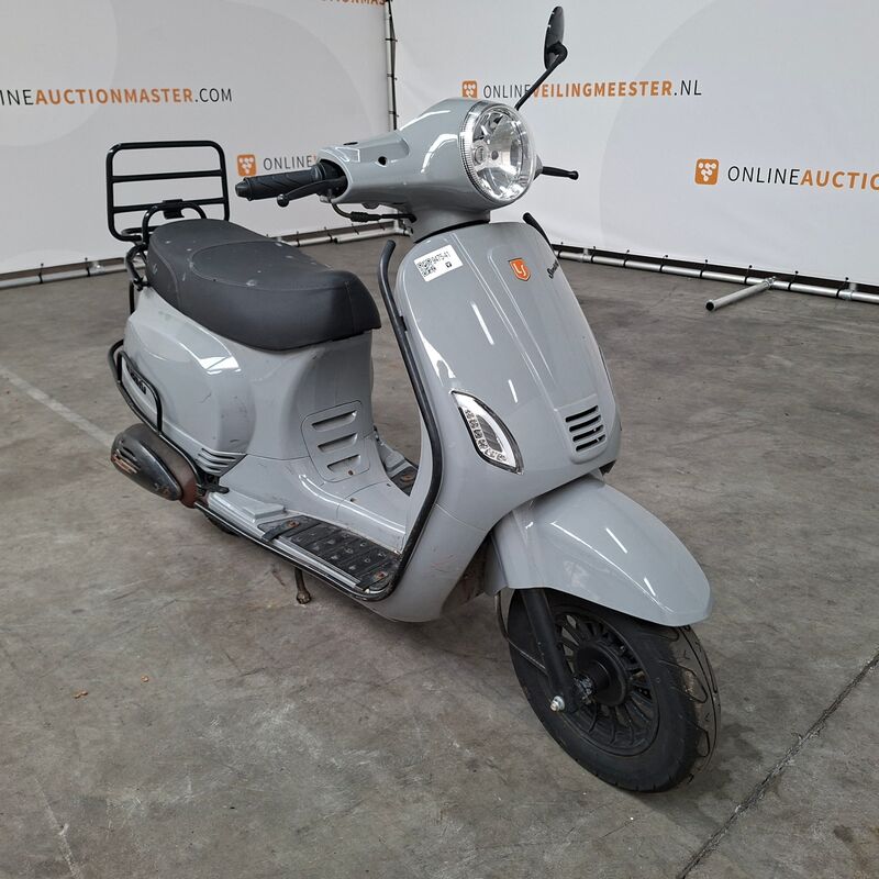 Snorscooter, La Souris, Snorscooter, 2024 – foto 2 – kavel bij Domeinen Roerende Zaken, Soesterberg