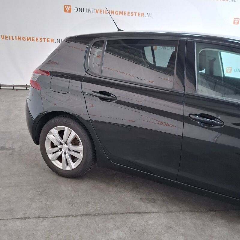 Personenauto, Peugeot, 308, 1.2 PureTech Blue Lease Executive, 2018 – foto 5 – kavel bij Domeinen Roerende Zaken, Soesterberg