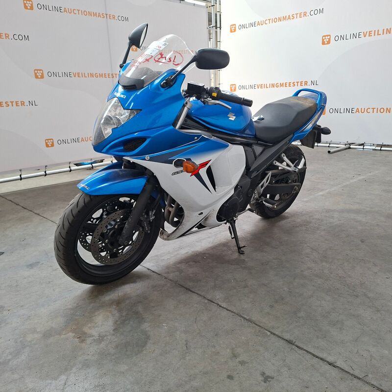 Motorfiets, Suzuki, Tour GSX 650 FA, 2016 – foto 4 – kavel bij Domeinen Roerende Zaken, Soesterberg