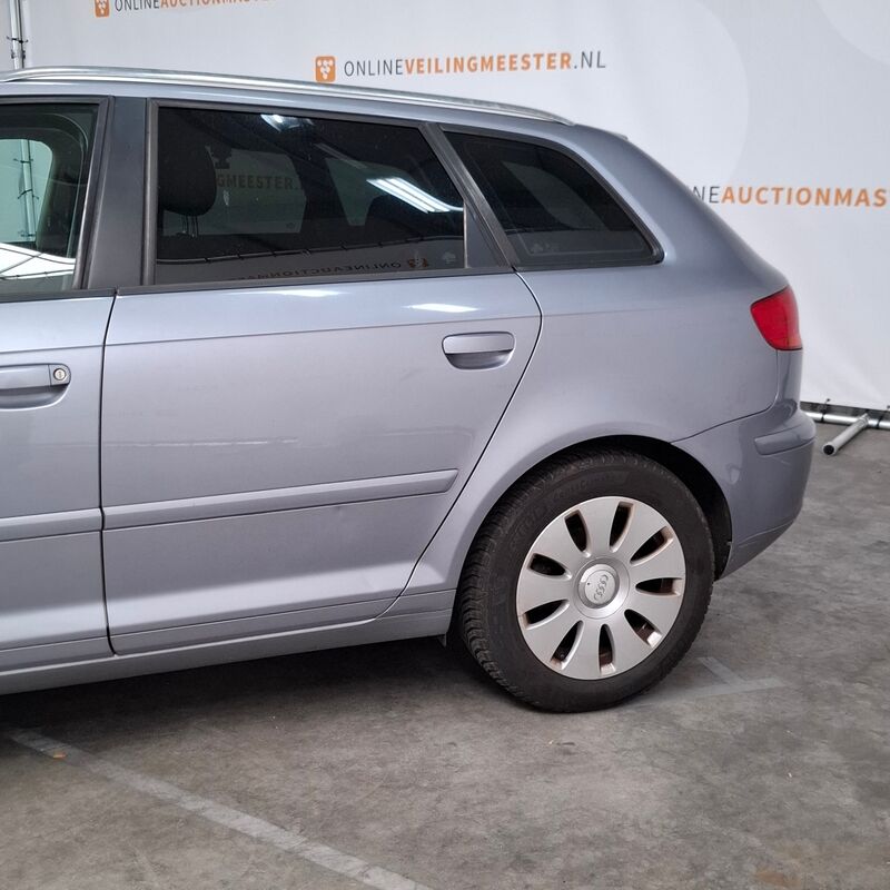 Personenauto, Audi, A3 Sportback, 2.0 FSI Attraction, 2006 – foto 8 – kavel bij Domeinen Roerende Zaken, Soesterberg