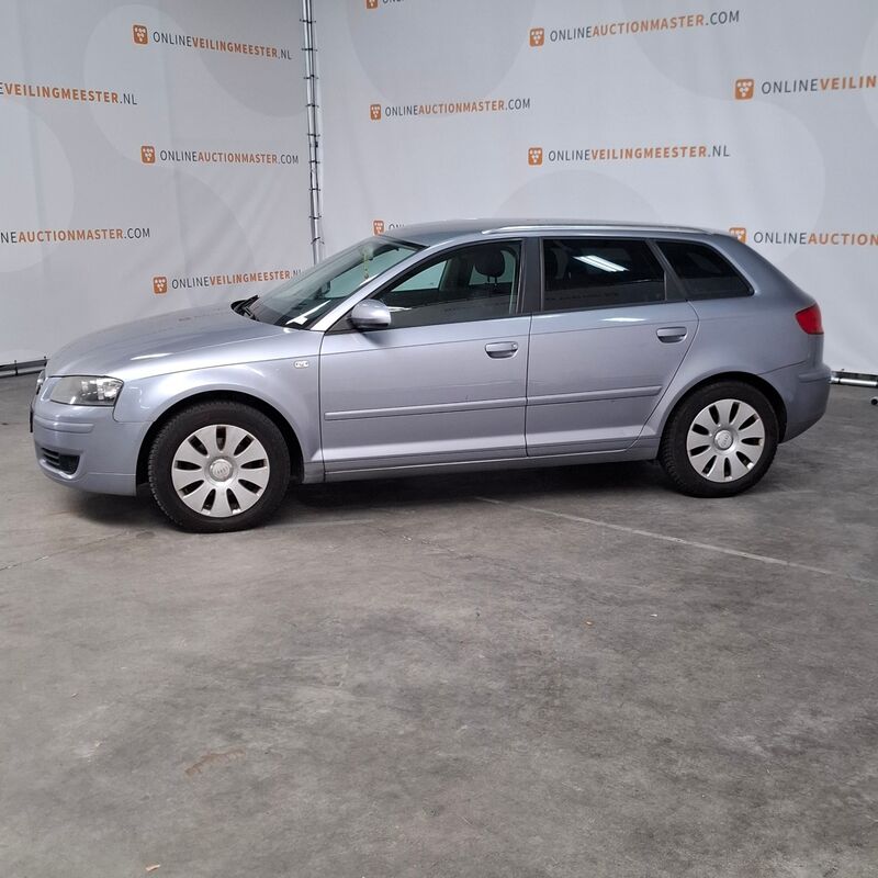Personenauto, Audi, A3 Sportback, 2.0 FSI Attraction, 2006 – foto 7 – kavel bij Domeinen Roerende Zaken, Soesterberg