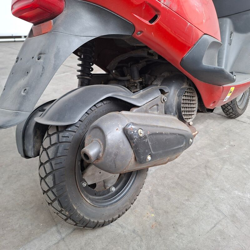 Motorscooter, Piaggio, SKR 125 – foto 9 – kavel bij Domeinen Roerende Zaken, Soesterberg