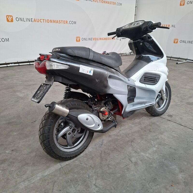 Motorscooter, Gilera, Runner – foto 8 – kavel bij Domeinen Roerende Zaken, Soesterberg