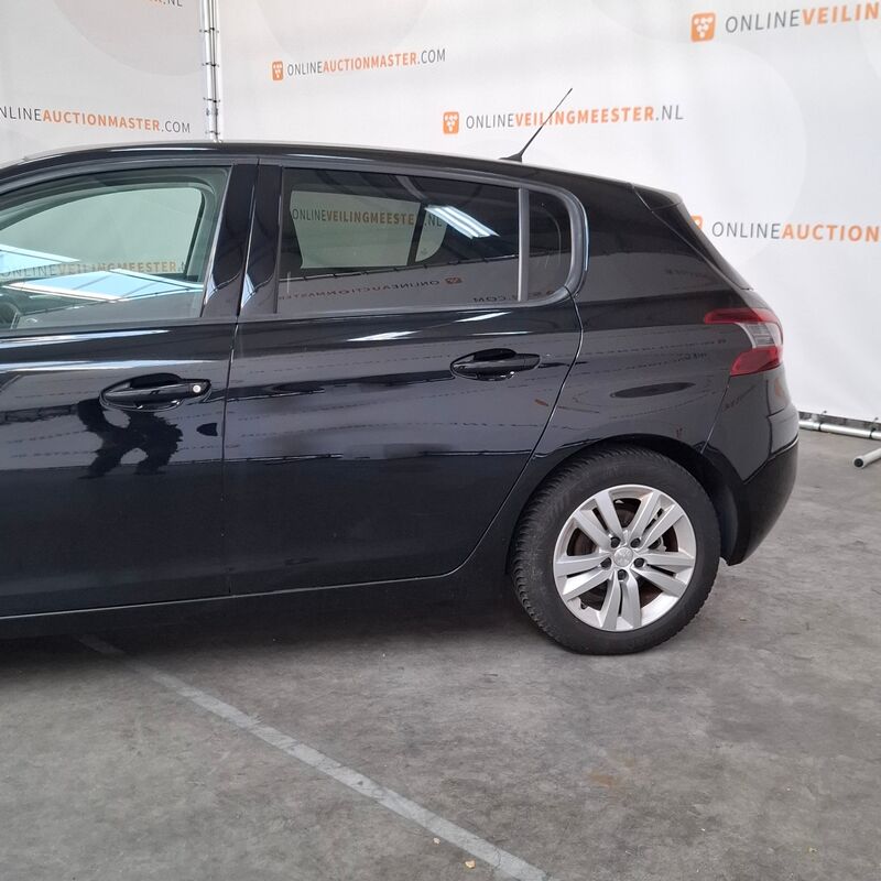 Personenauto, Peugeot, 308, 1.2 PureTech Blue Lease Executive, 2018 – foto 8 – kavel bij Domeinen Roerende Zaken, Soesterberg