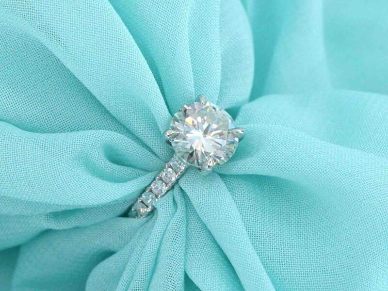 Gouden diamanten solitair ring met een grote diamant van 3.00 carat – foto 5 – kavel bij Onlineveilingmeester