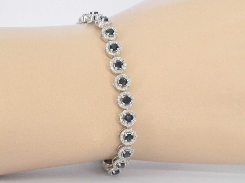 Witgouden armband met diamanten en saffieren 6.20 carat – foto 2 – kavel bij Onlineveilingmeester