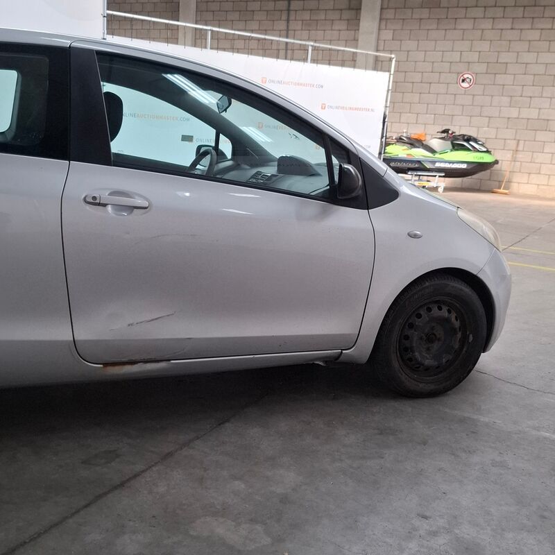 Personenauto, Toyota, Yaris, 1.3 VVTi Terra, 2008 – foto 4 – kavel bij Domeinen Roerende Zaken, Soesterberg