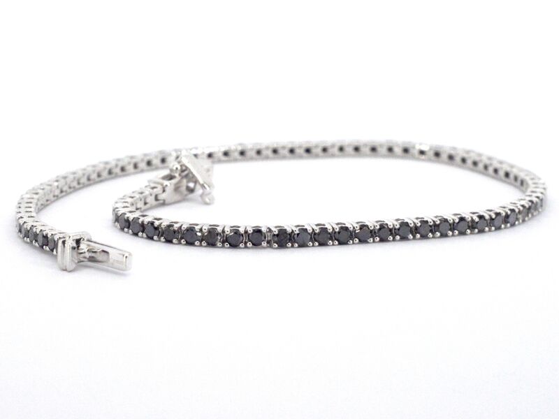Witgouden tennisarmband met 2.80 carat aan zwarte diamanten – foto 7 – kavel bij Onlineveilingmeester