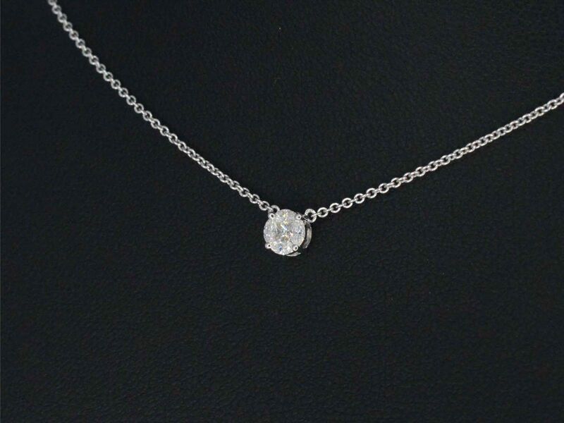 Witgouden ketting en hanger met diamant – foto 3 – kavel bij Onlineveilingmeester