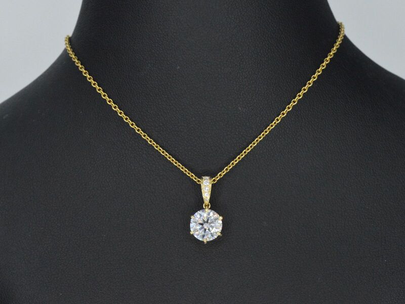 Gouden solitair hanger met een diamant van 1.50 carat, excl. ketting – foto 2 – kavel bij Onlineveilingmeester
