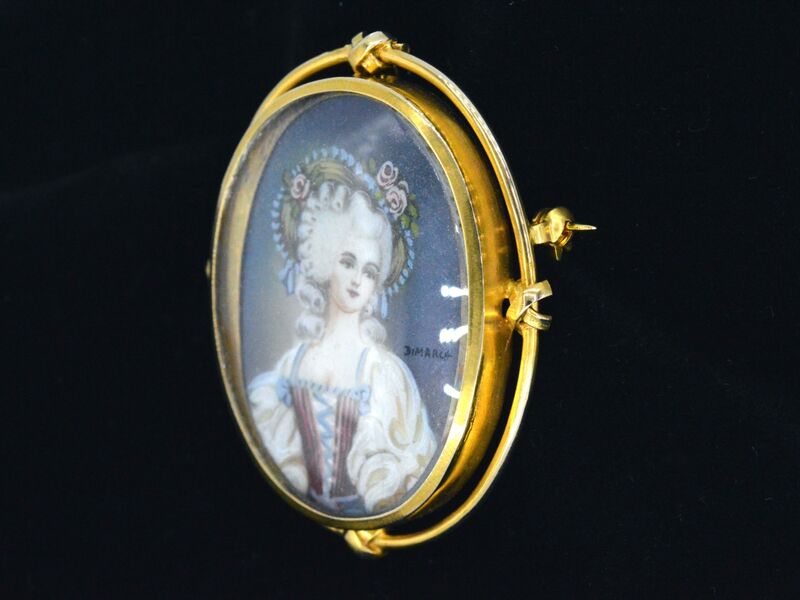 Gouden broche met bijzonder portret – foto 2 – kavel bij Onlineveilingmeester