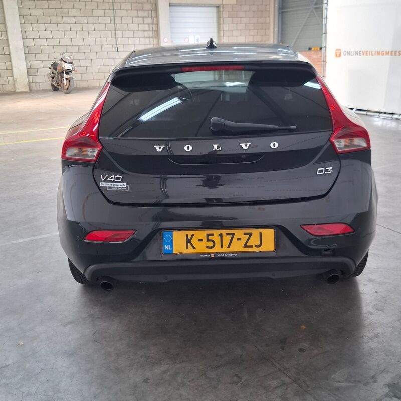 Personenauto, Volvo, V40, 2.0 D3 Summum, 2012 – foto 6 – kavel bij Domeinen Roerende Zaken, Soesterberg