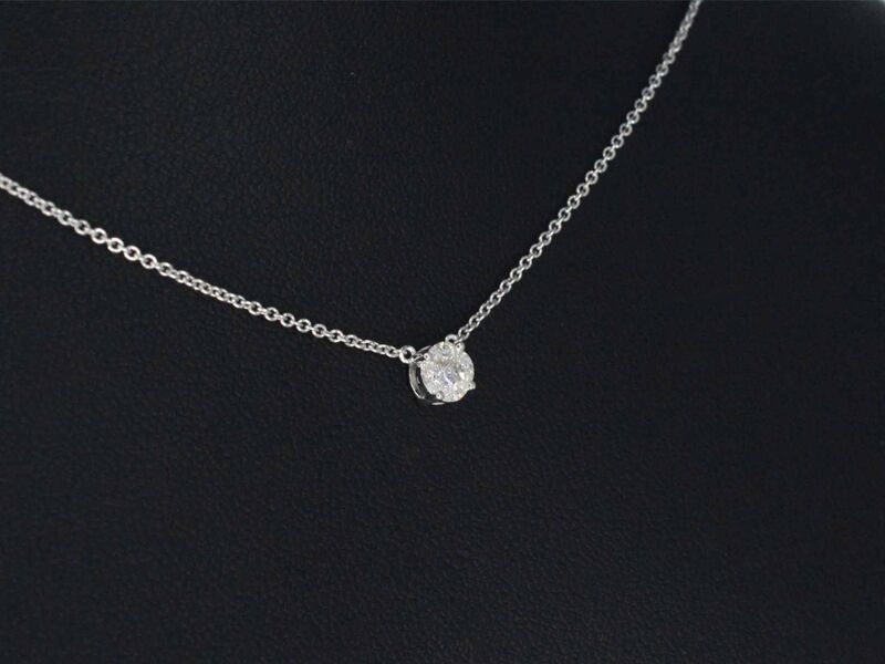Witgouden ketting en hanger met diamant – foto 4 – kavel bij Onlineveilingmeester