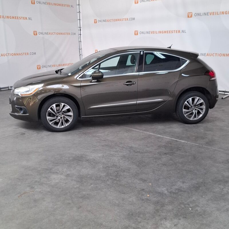 Personenauto, Citroen, DS4, 1.6 THP So Chic, 2011 – foto 7 – kavel bij Domeinen Roerende Zaken, Soesterberg
