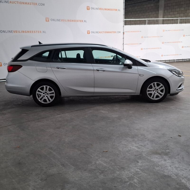 Personenauto, Opel, Astra Sports Tourer 1.6 CDTi, 2018 – foto 3 – kavel bij Domeinen Roerende Zaken, Soesterberg