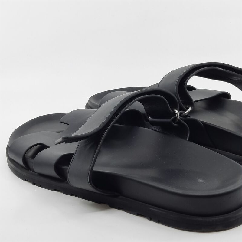 Paar sandalen, Hermès – foto 8 – kavel bij Domeinen Roerende Zaken, Groningen