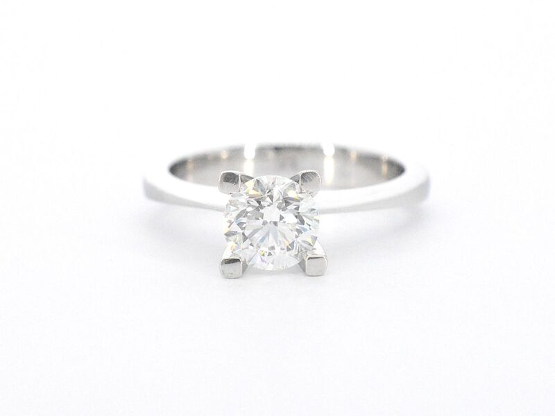 Witgouden solitair ring met diamant – foto 6 – kavel bij Onlineveilingmeester