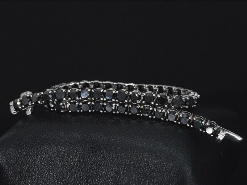Witgouden armband met 15.00 carat zwarte Briljant geslepen diamanten – kavel bij Onlineveilingmeester