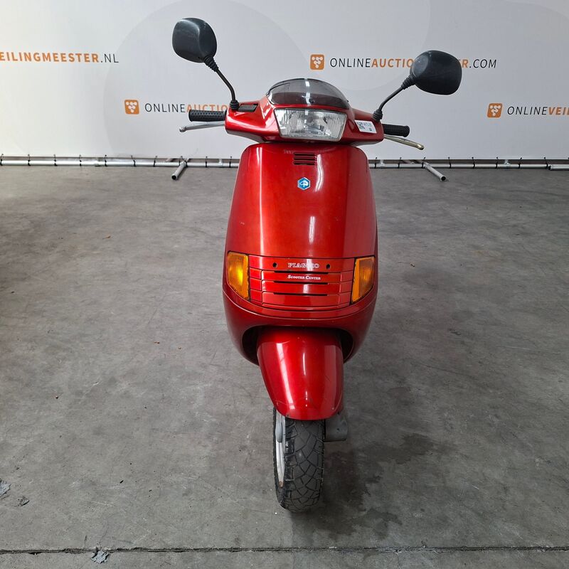 Motorscooter, Piaggio, Skipper 125 – foto 3 – kavel bij Domeinen Roerende Zaken, Soesterberg