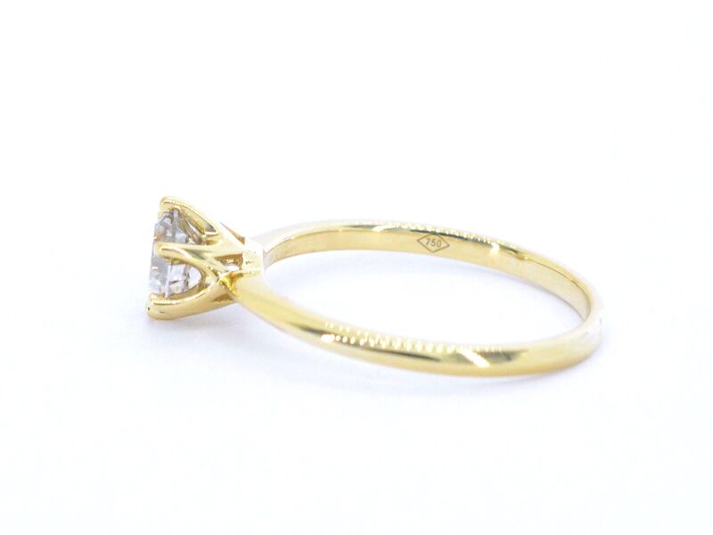 Gouden solitair ring met diamant – foto 5 – kavel bij Onlineveilingmeester