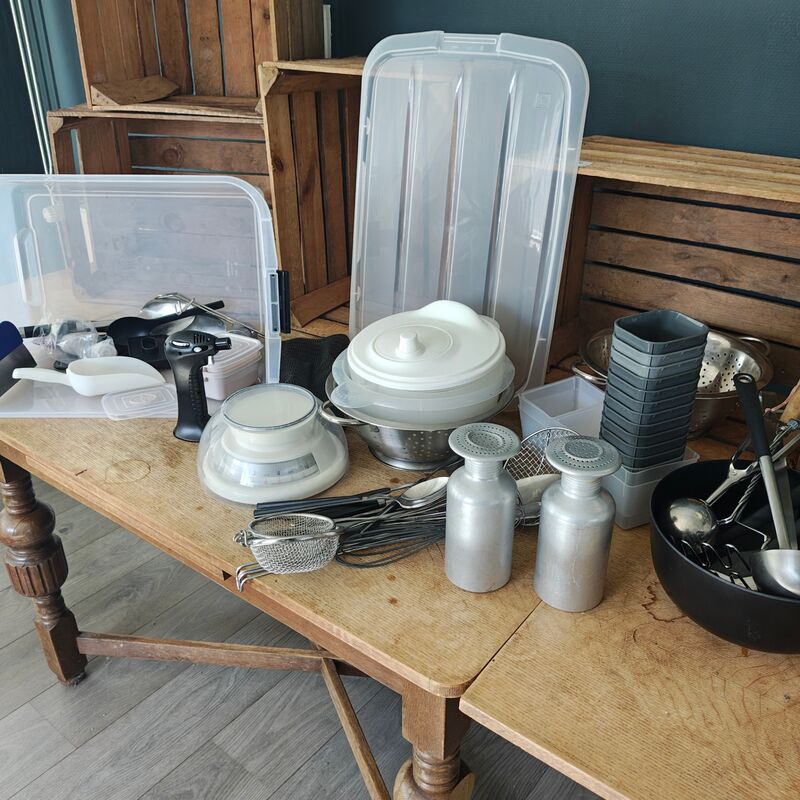 Diverse keukengereedschap