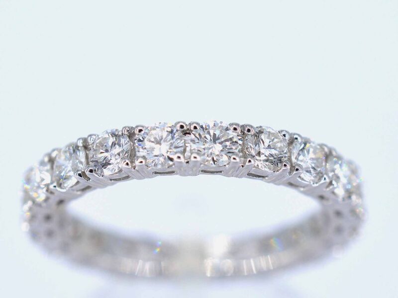 Witgouden alliance ring met diamanten – kavel bij Onlineveilingmeester