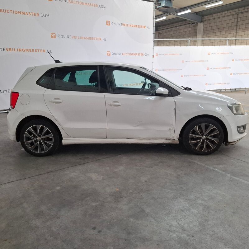 Personenauto, Volkswagen, Polo, 1.2 TDI BlueMotion Comfortline, 2012 – foto 4 – kavel bij Domeinen Roerende Zaken, Soesterberg