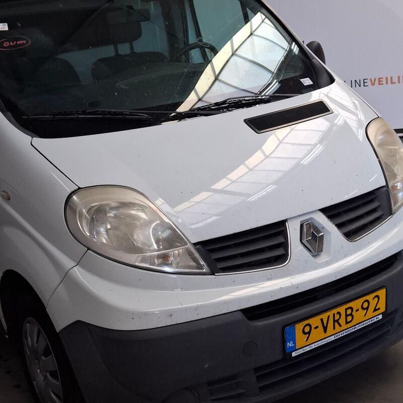 Bedrijfsauto, Renault, Trafic, 2011 – foto 3 – kavel bij Domeinen Roerende Zaken, Soesterberg