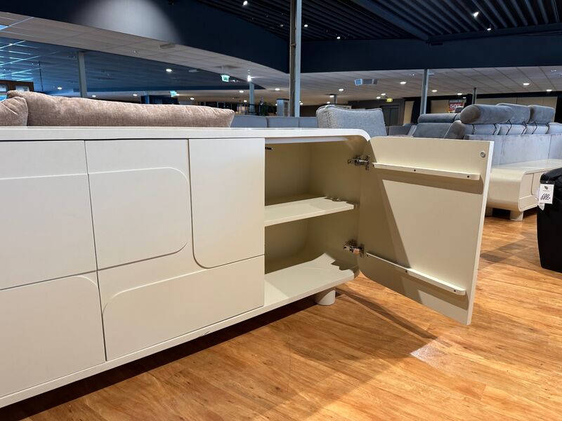 Dressoir, wit – foto 4 – kavel bij Onlineveilingmeester, Joure