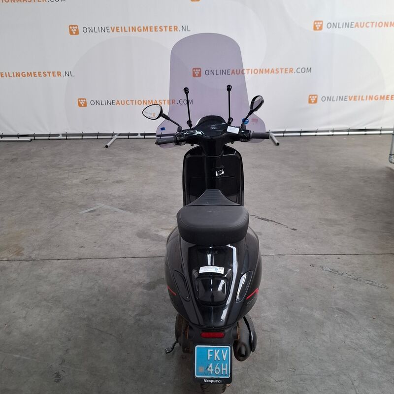 Bromfiets, Vespa, Snorscooter, 2022 – foto 7 – kavel bij Domeinen Roerende Zaken, Soesterberg