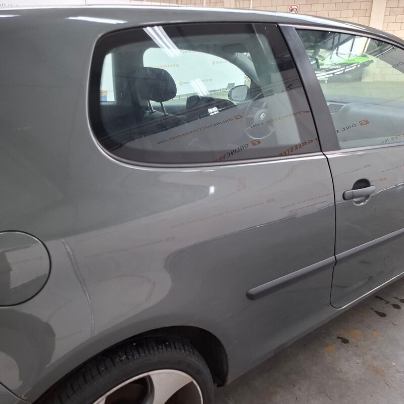 Personenauto, Volkswagen, Golf, 1.4 Trendline, 2004 – foto 9 – kavel bij Domeinen Roerende Zaken, Soesterberg