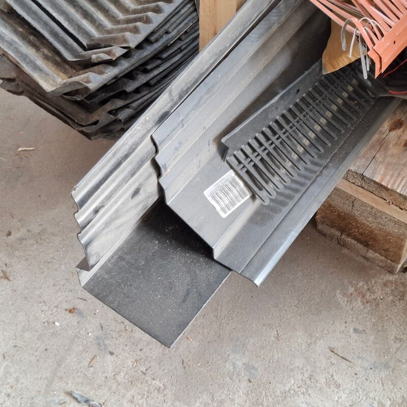 Pallet met divers dakmateriaal o.a. Ubbink – foto 6 – kavel bij Onlineveilingmeester, Smilde