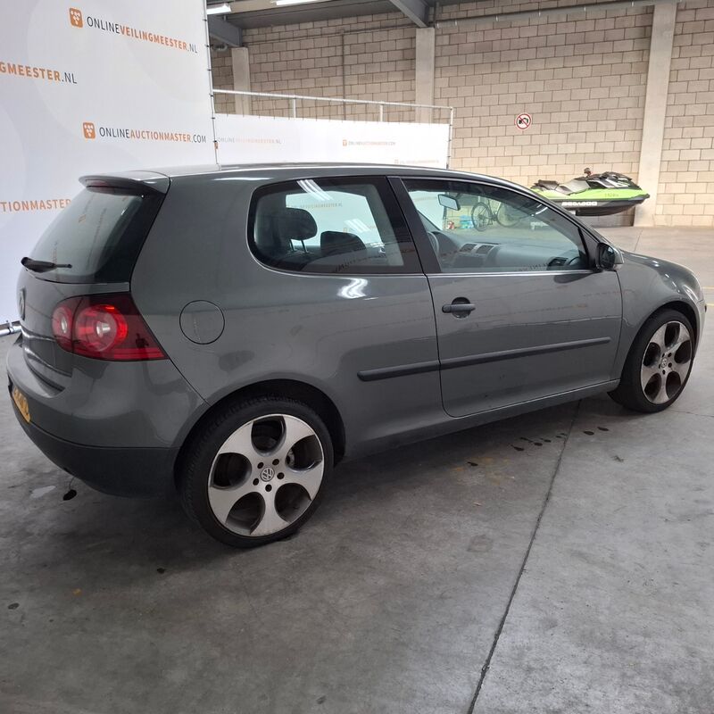 Personenauto, Volkswagen, Golf, 1.4 Trendline, 2004 – foto 10 – kavel bij Domeinen Roerende Zaken, Soesterberg