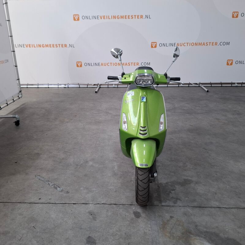 Snorscooter, Vespa, Sprint, 2019 – foto 3 – kavel bij Domeinen Roerende Zaken, Soesterberg
