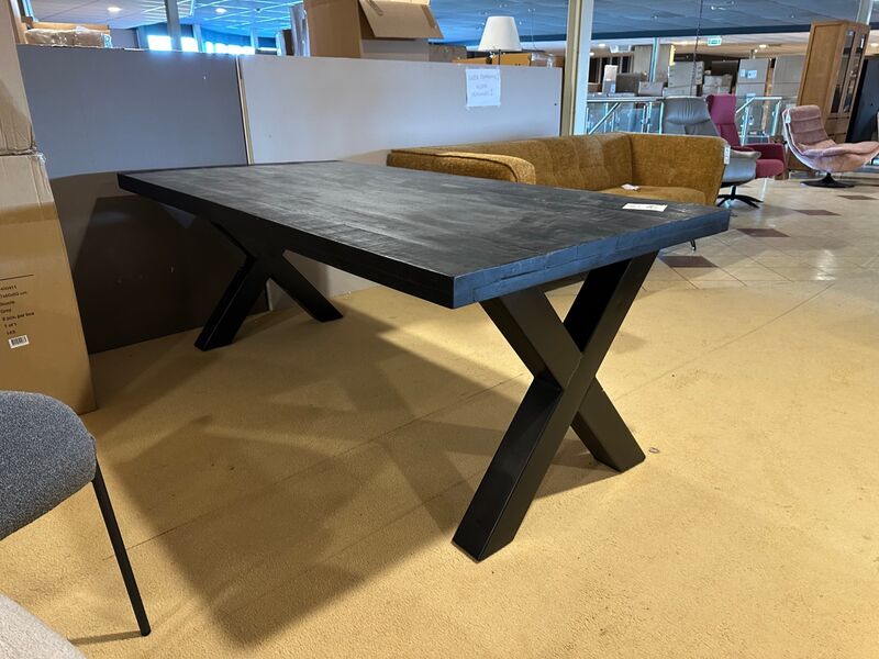 Eettafel, zwart – foto 3 – kavel bij Onlineveilingmeester, Joure