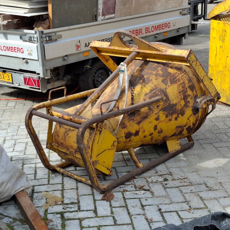 Betonkubel, Florian Eichinger, 1025, 2002 – foto 3 – kavel bij Onlineveilingmeester, Smilde