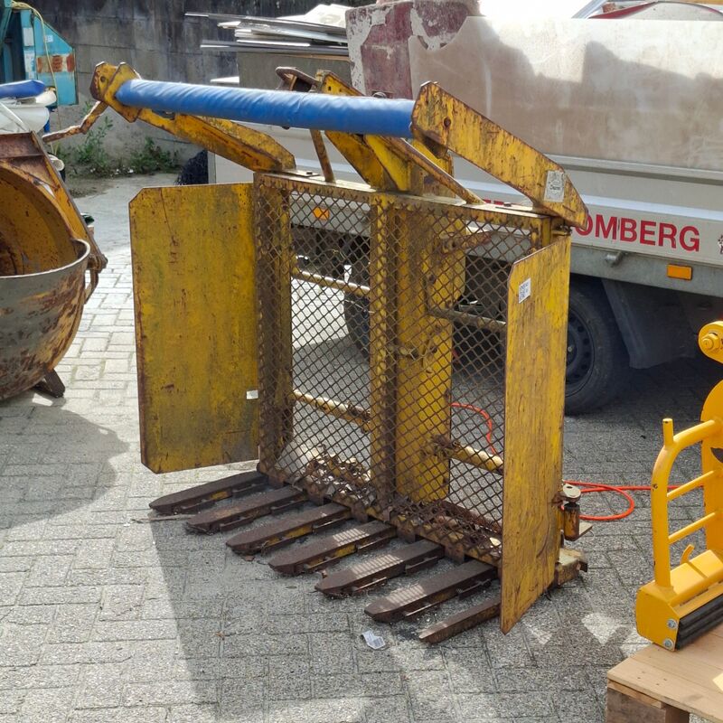 Mechanische gevelsteenklem, T.Bulten, HTTDHD7, 1997 – foto 4 – kavel bij Onlineveilingmeester, Smilde