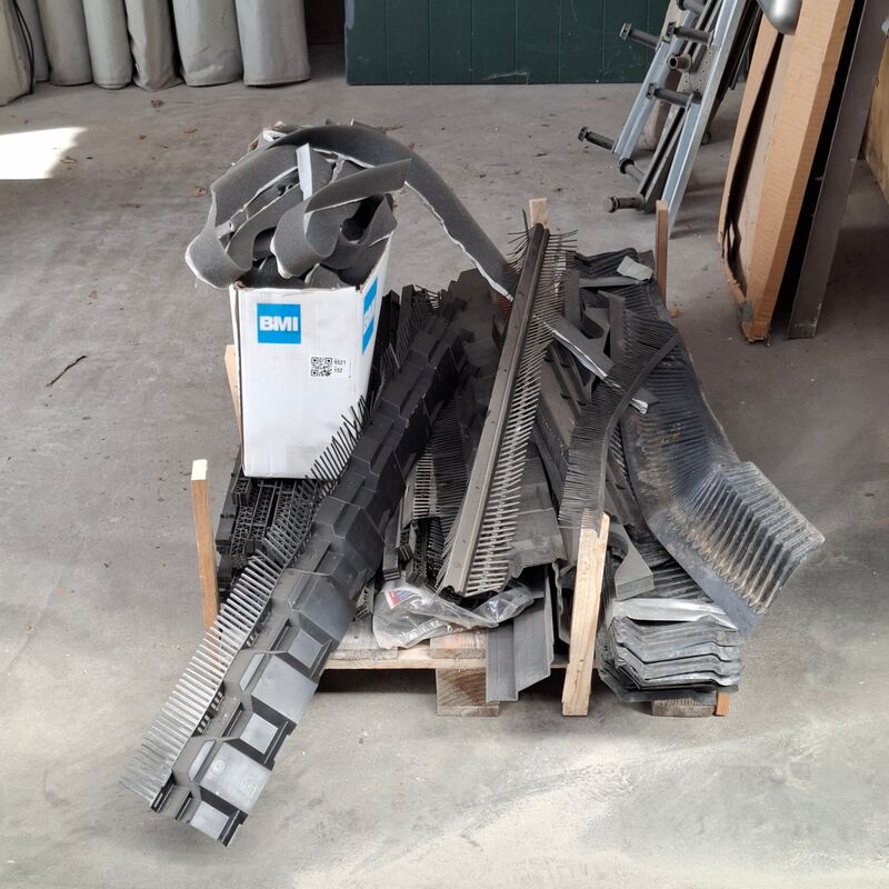 Pallet met divers dakmateriaal o.a. Ubbink – foto 3 – kavel bij Onlineveilingmeester, Smilde
