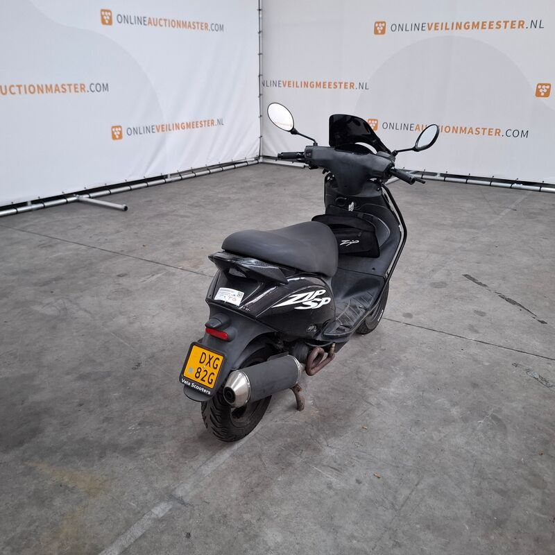Bromscooter, Piaggio, Bromscooter, 2019 – foto 8 – kavel bij Domeinen Roerende Zaken, Soesterberg