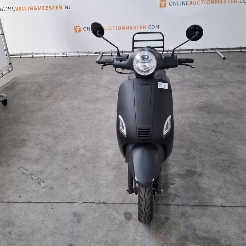Snorscooter, Senzo, Rivalux, 2024 – foto 3 – kavel bij Domeinen Roerende Zaken, Soesterberg