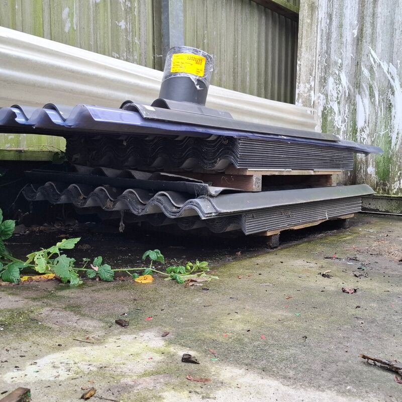 Partij diverse golfplaten op pallet – foto 3 – kavel bij Onlineveilingmeester, Smilde