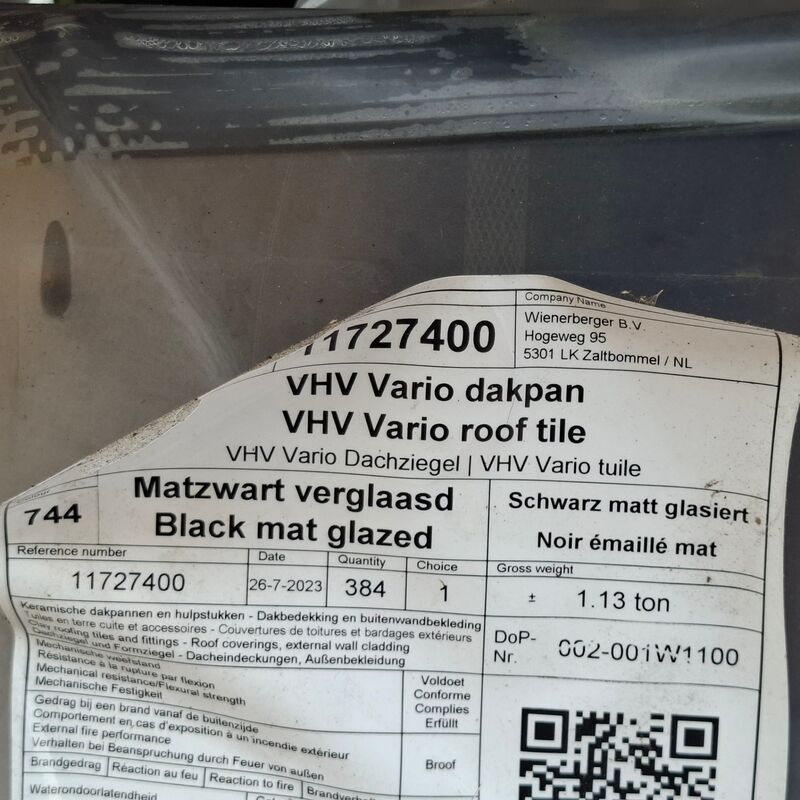 2x Pallet met dakpannen VHF Vario, Zwart – foto 4 – kavel bij Onlineveilingmeester, Smilde