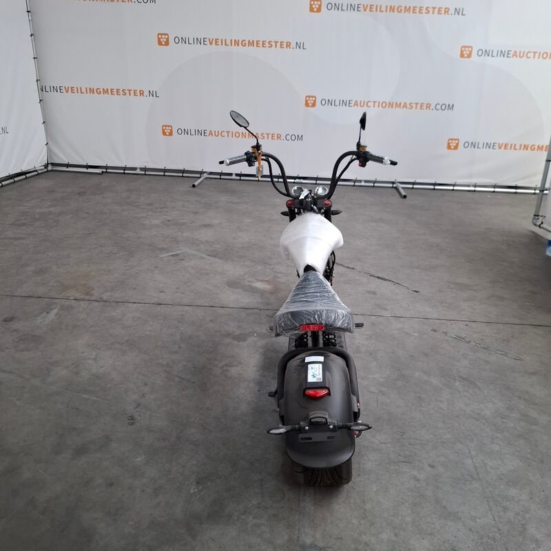 Scooter, Mangosteen, M1 – foto 7 – kavel bij Domeinen Roerende Zaken, Soesterberg